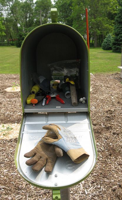 4744n-mailbox.jpg